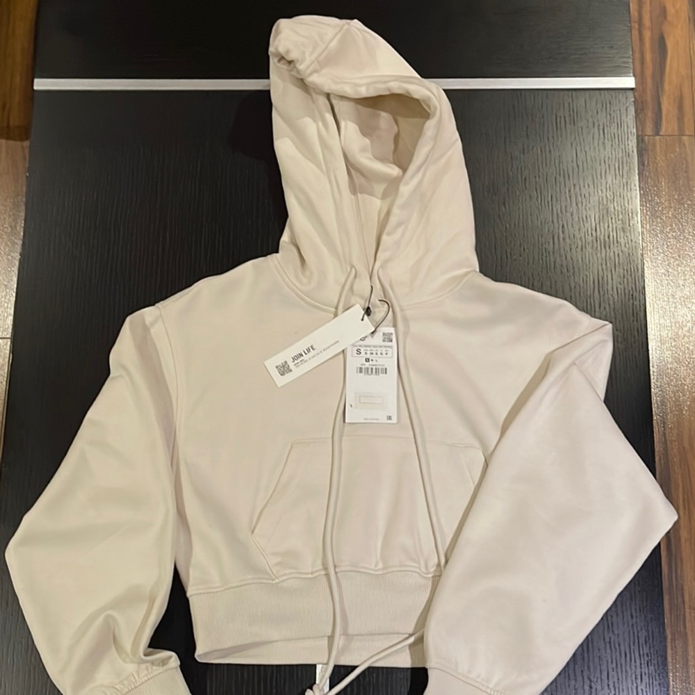 Zara Cream Cropped Hoodie